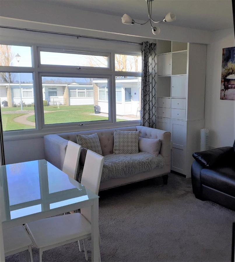 Fabulous 2 Bedroom Dog Friendly Chalet 5 Min Walk To Beach, Nr Gt Yarmouth & Norfolk Broads Scratby Extérieur photo