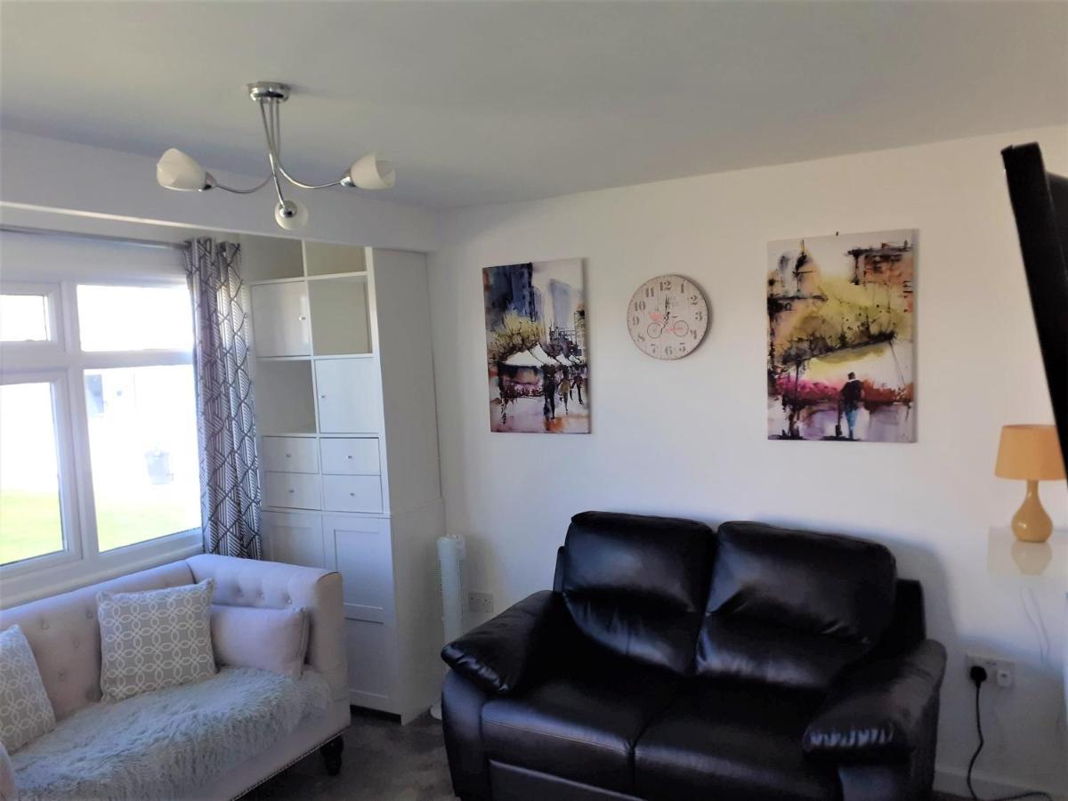 Fabulous 2 Bedroom Dog Friendly Chalet 5 Min Walk To Beach, Nr Gt Yarmouth & Norfolk Broads Scratby Extérieur photo